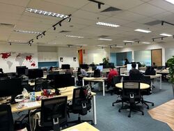 Zhongshan Mall (D12), Office #560603031